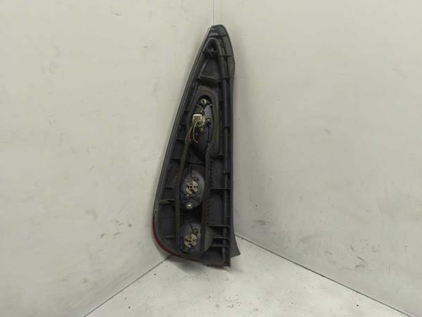 FEU ARRIERE DROIT TOYOTA - Vue 2